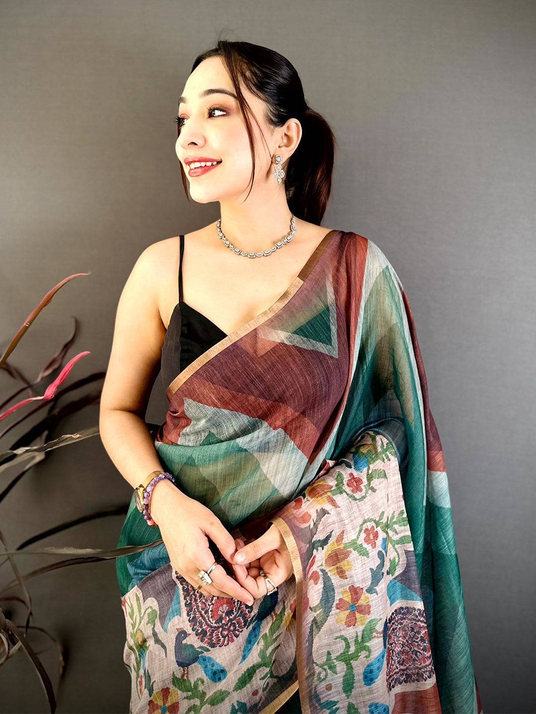 Royal Linen Tissue Geometric Saree