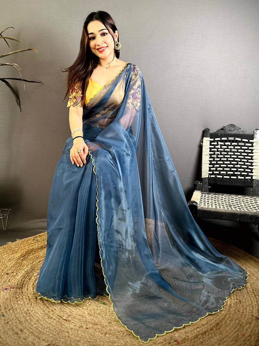 Designer Contrast Printed Blouse Silk Saree