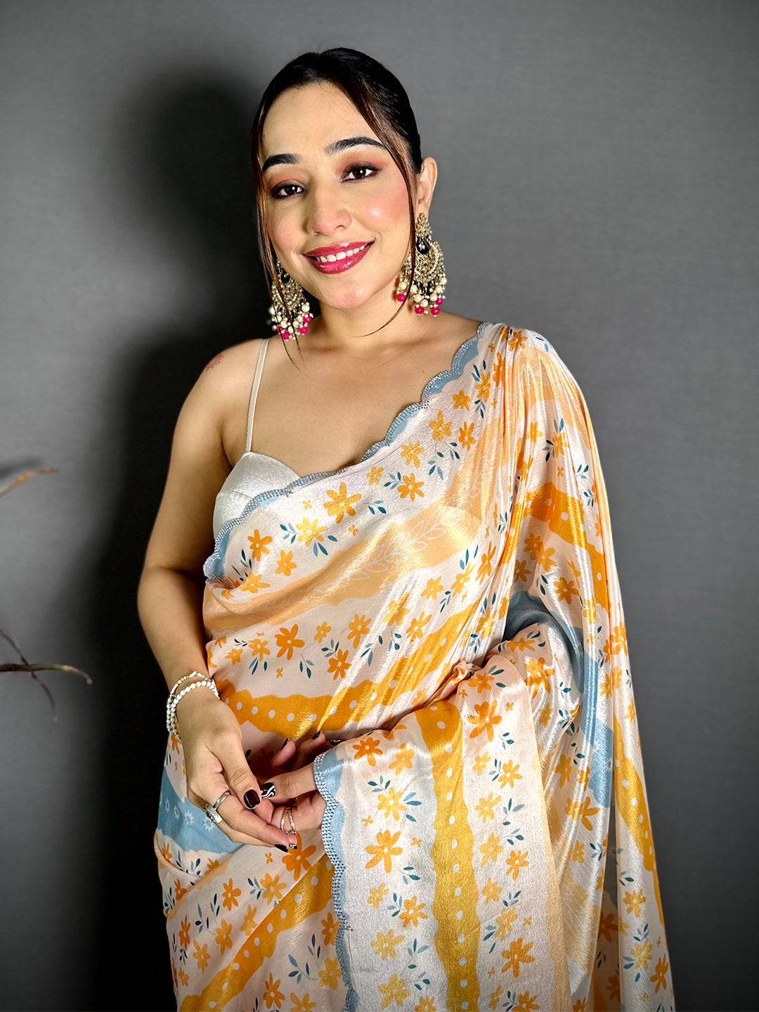 Graceful Digital Floral Print Chiffon Saree