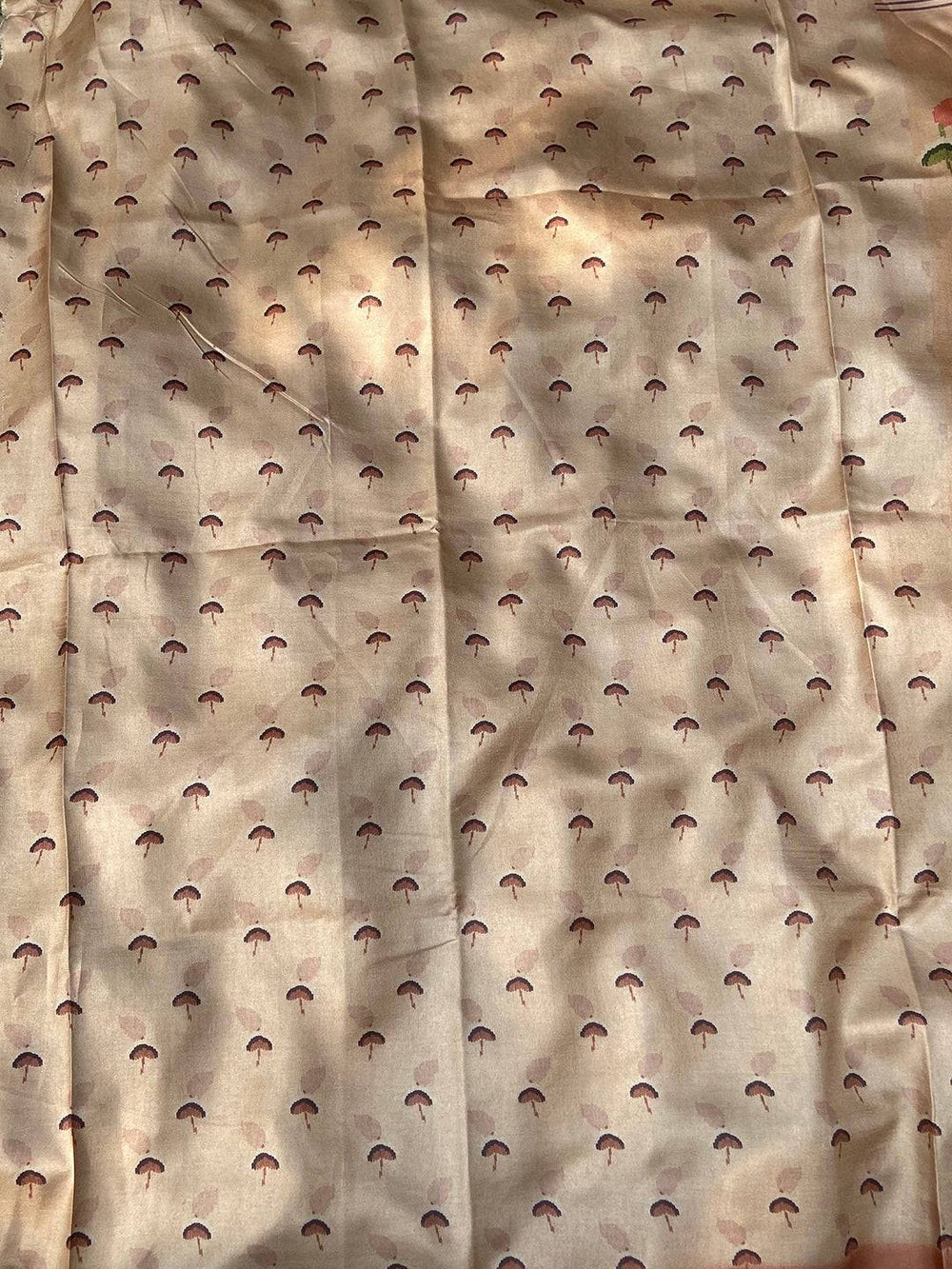 Reverse side of Brown Tussar Silk Saree with subtle pattern