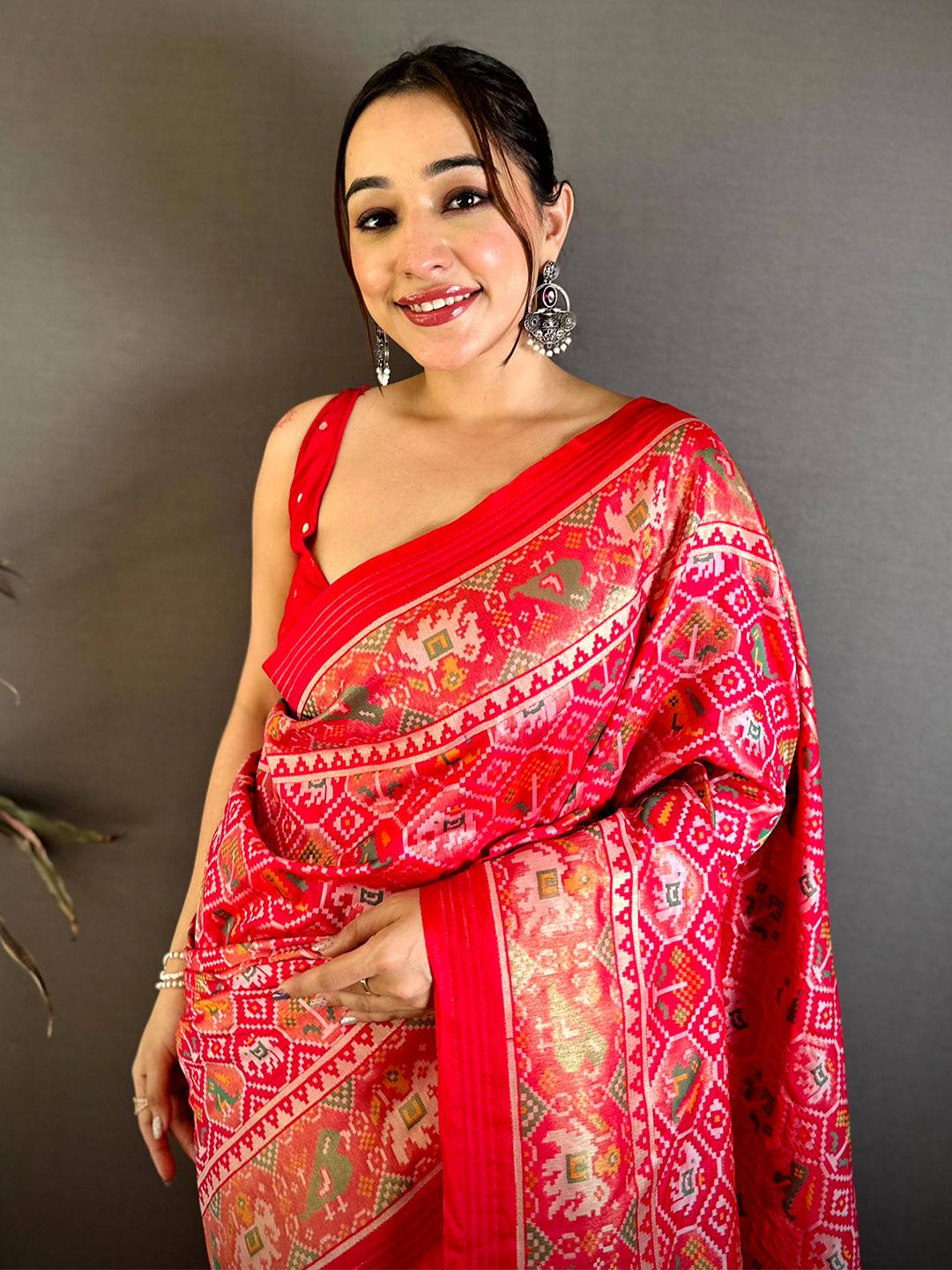 Celebrity Soft Silk Patola Weaving Saree