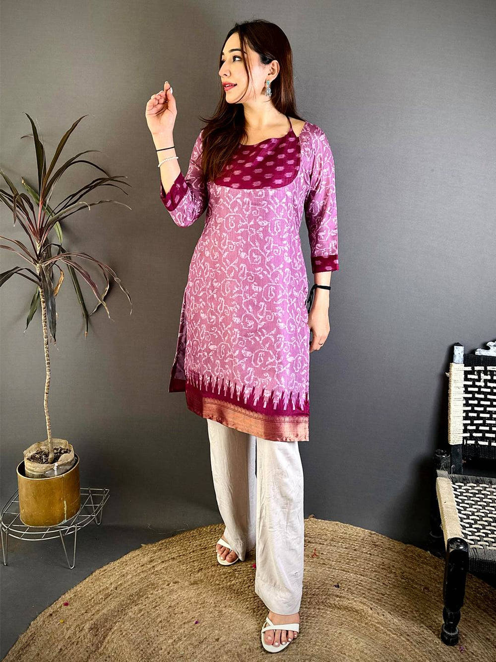 Soft Dola Silk Round Dori Neck Kurti