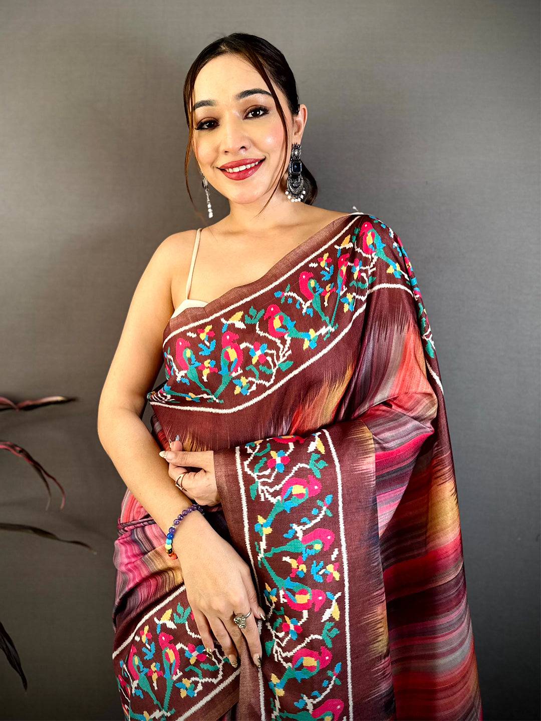 Stylish Parrot Ikkat Print Tussar Saree