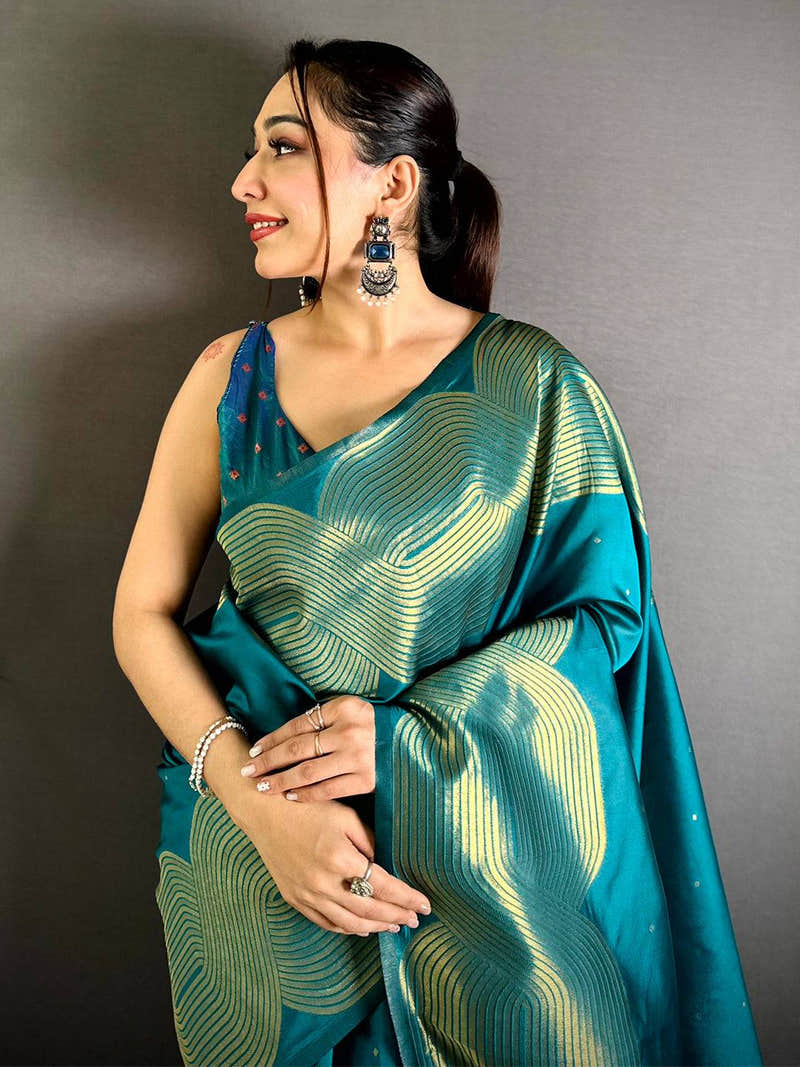 Elegant Geometric Wave Banarasi Silk Saree