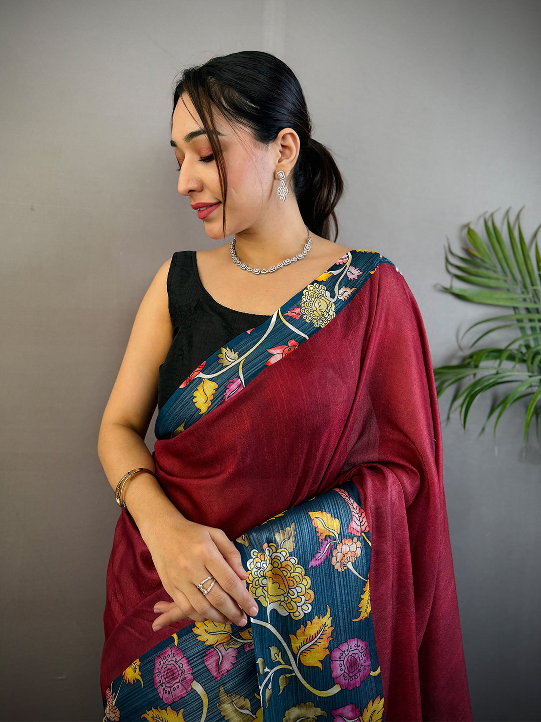 Red Linen Kalamkari Print Saree