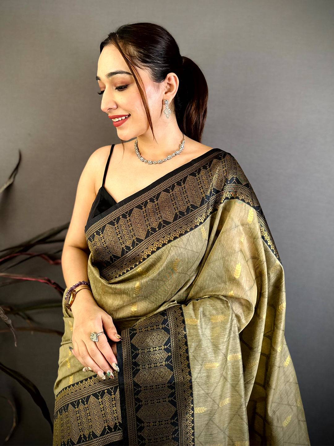 Stylish Banarasi Katan Silk Zari Saree