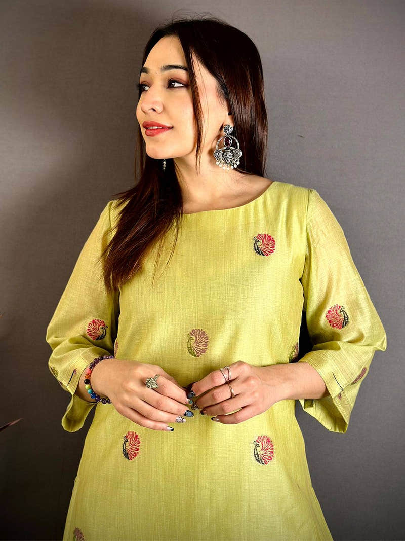 Pista Radiance Floral Suit Set