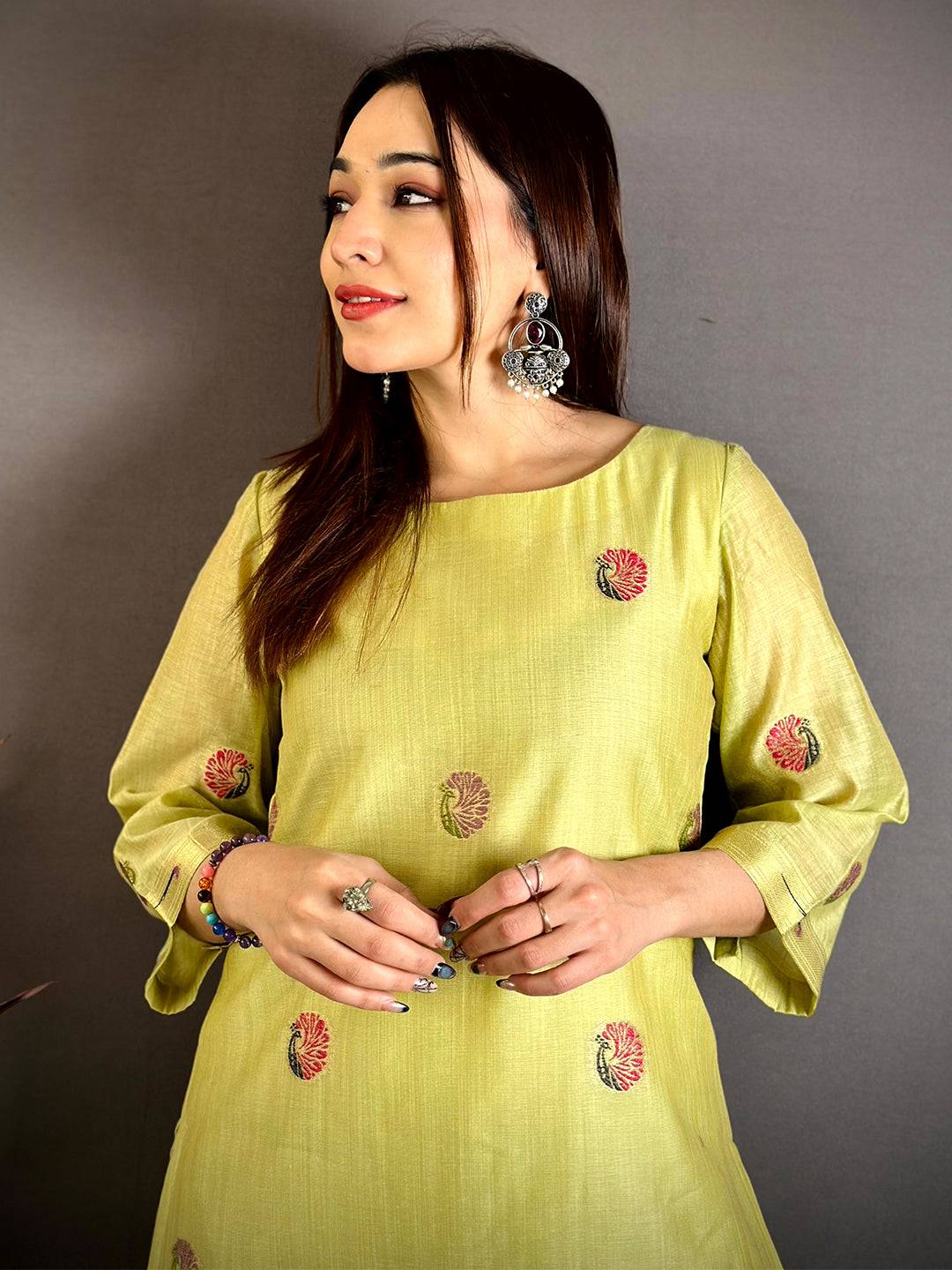 Pista Radiance Floral Suit Set