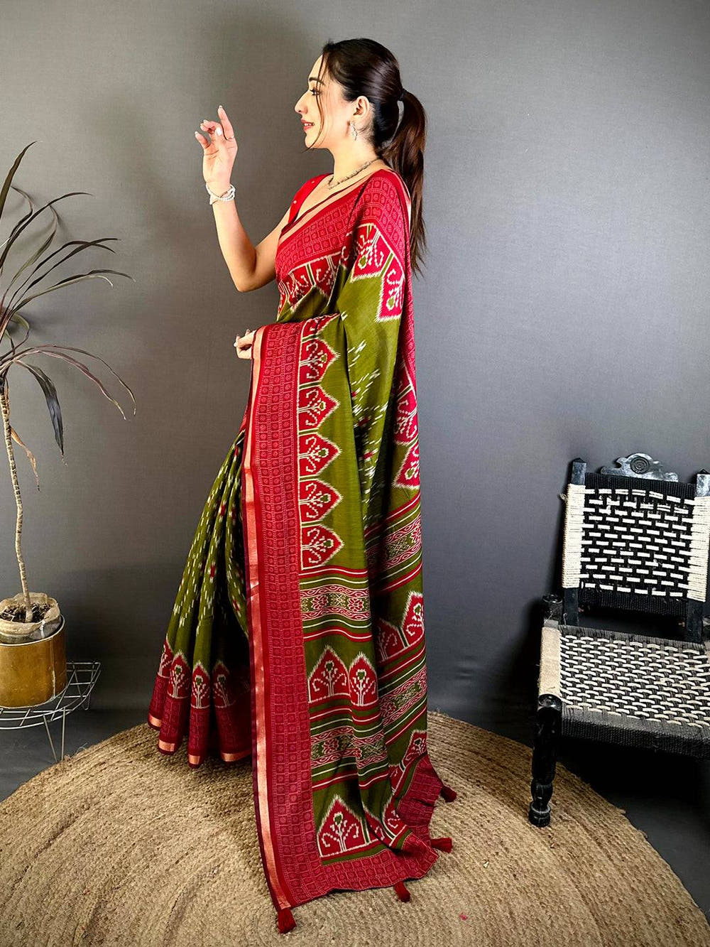 Olive Mul Cotton Ikkat Rudraksha Border Saree