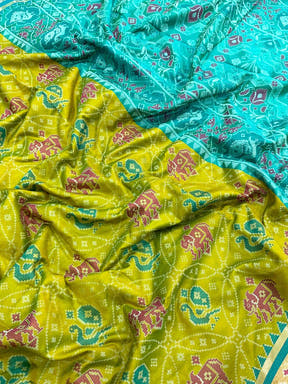 Elegant Green Pochampally Patola Silk Saree

