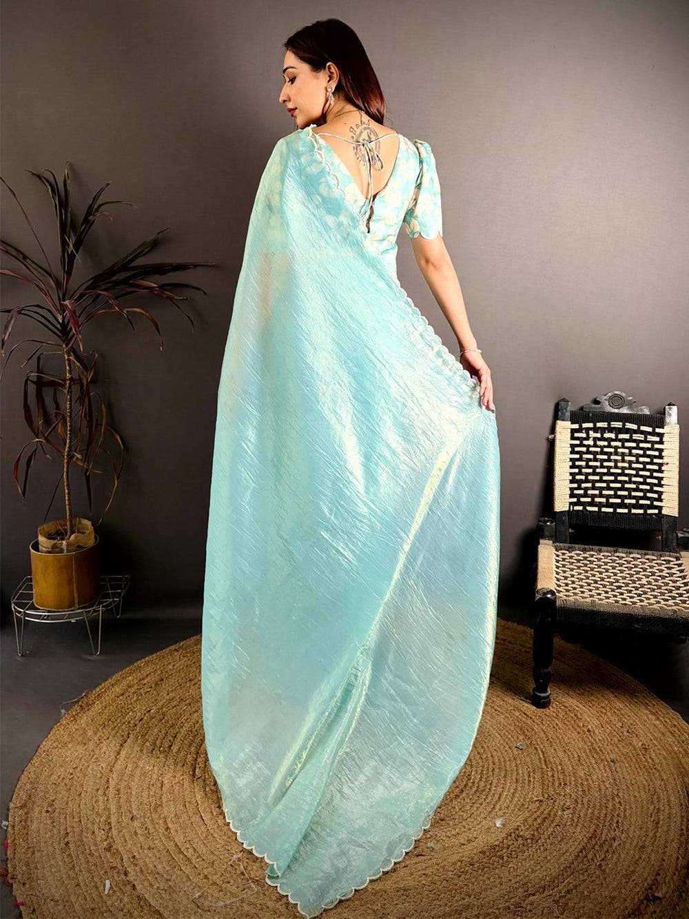 Aqua Bariq Cutwork Crash Silk Saree