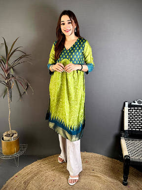 Celebrity Soft Dola Silk V Neck Kurti