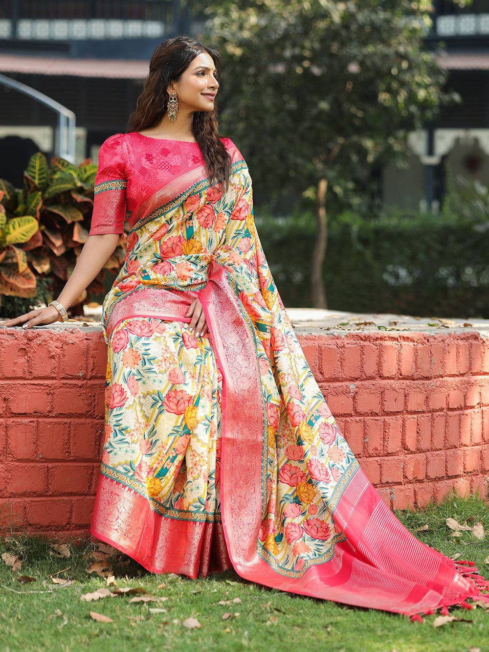 Yellow Colour Phulkari Design Zari Weaving Pallu Saree