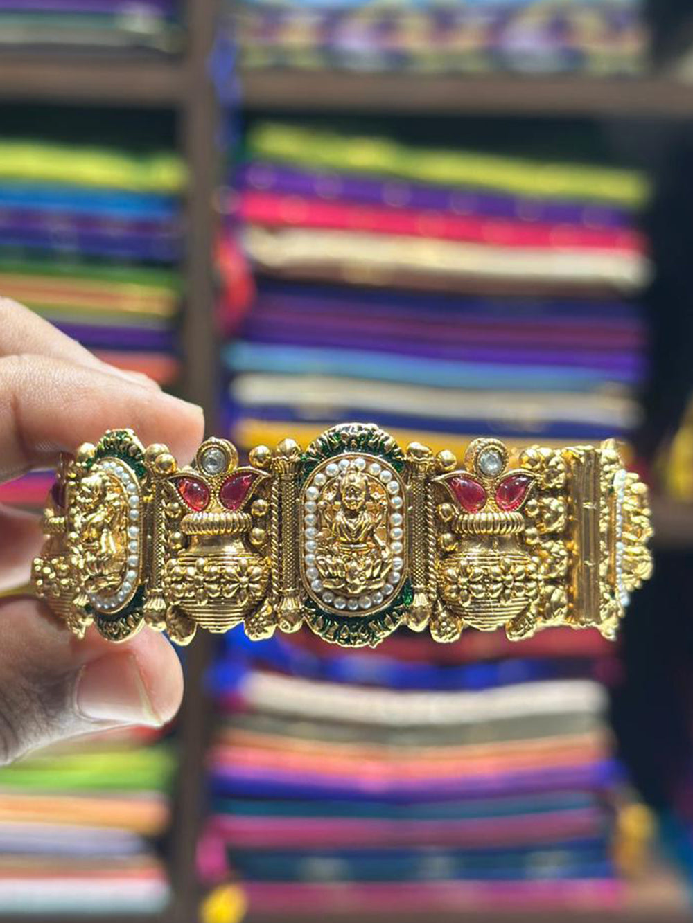 Royal Antique Gold Bangle


