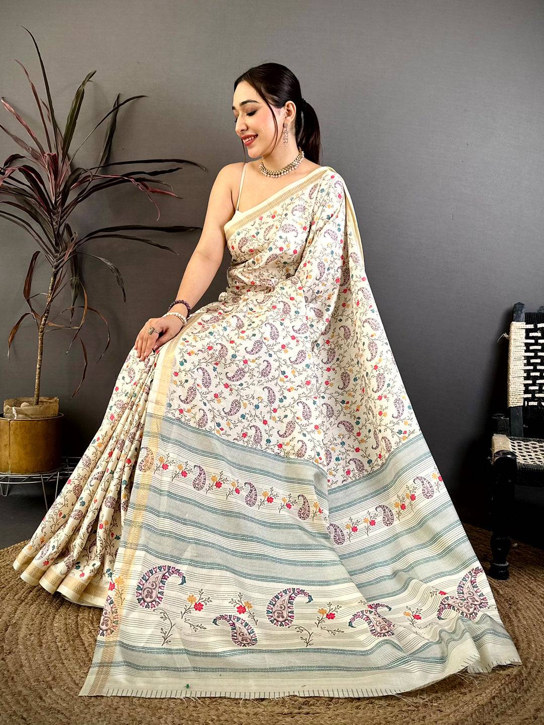 Classic Digital Kashmiri Print Soft Tussar Saree