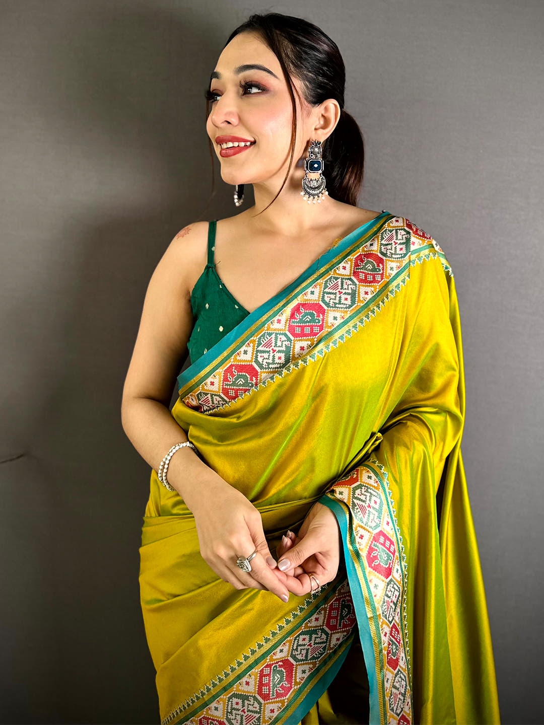 Green Soft Silk Pochampally Ikkat Minakari Saree