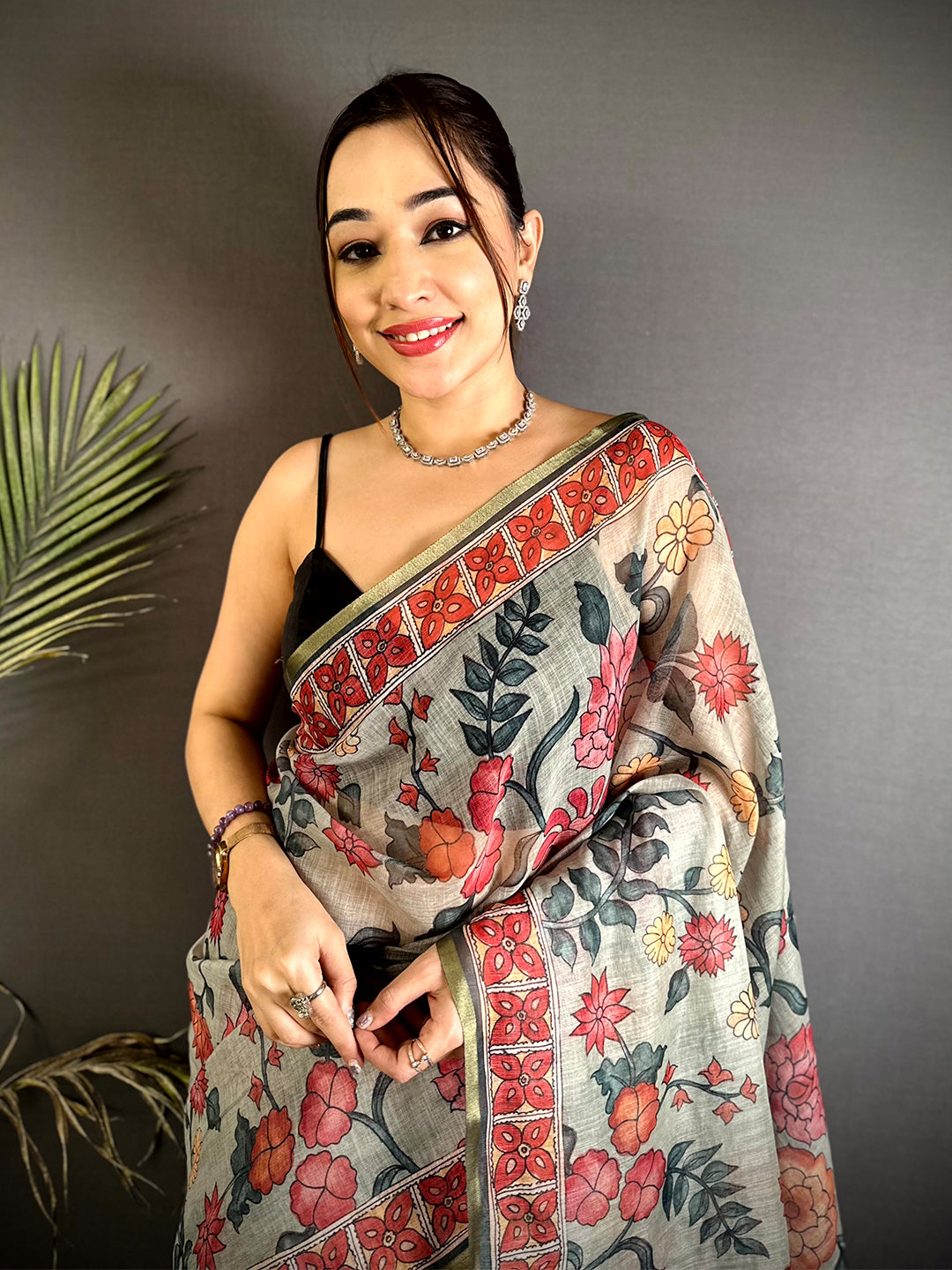 Heritage Floral Kalamkari Soft Linen Saree


