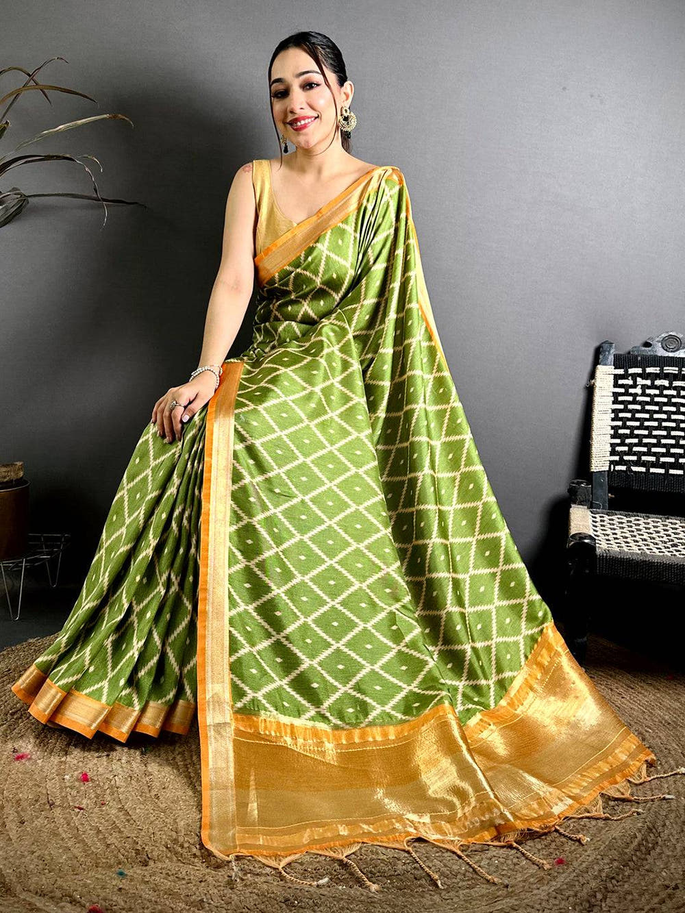 Artisan Gaji Lakda Patta Ikkat Saree