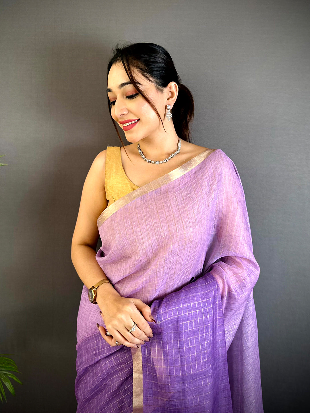 Vibrant Self Chex Linen Zari Saree