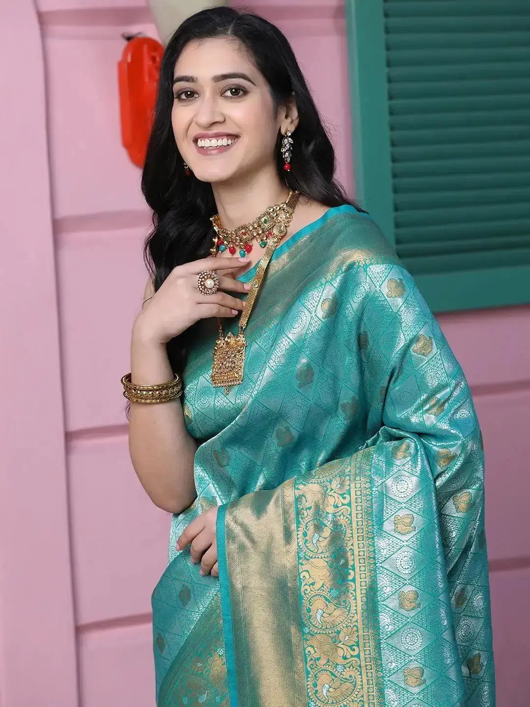 Kanjivaram Silk Saree With Zari Work 