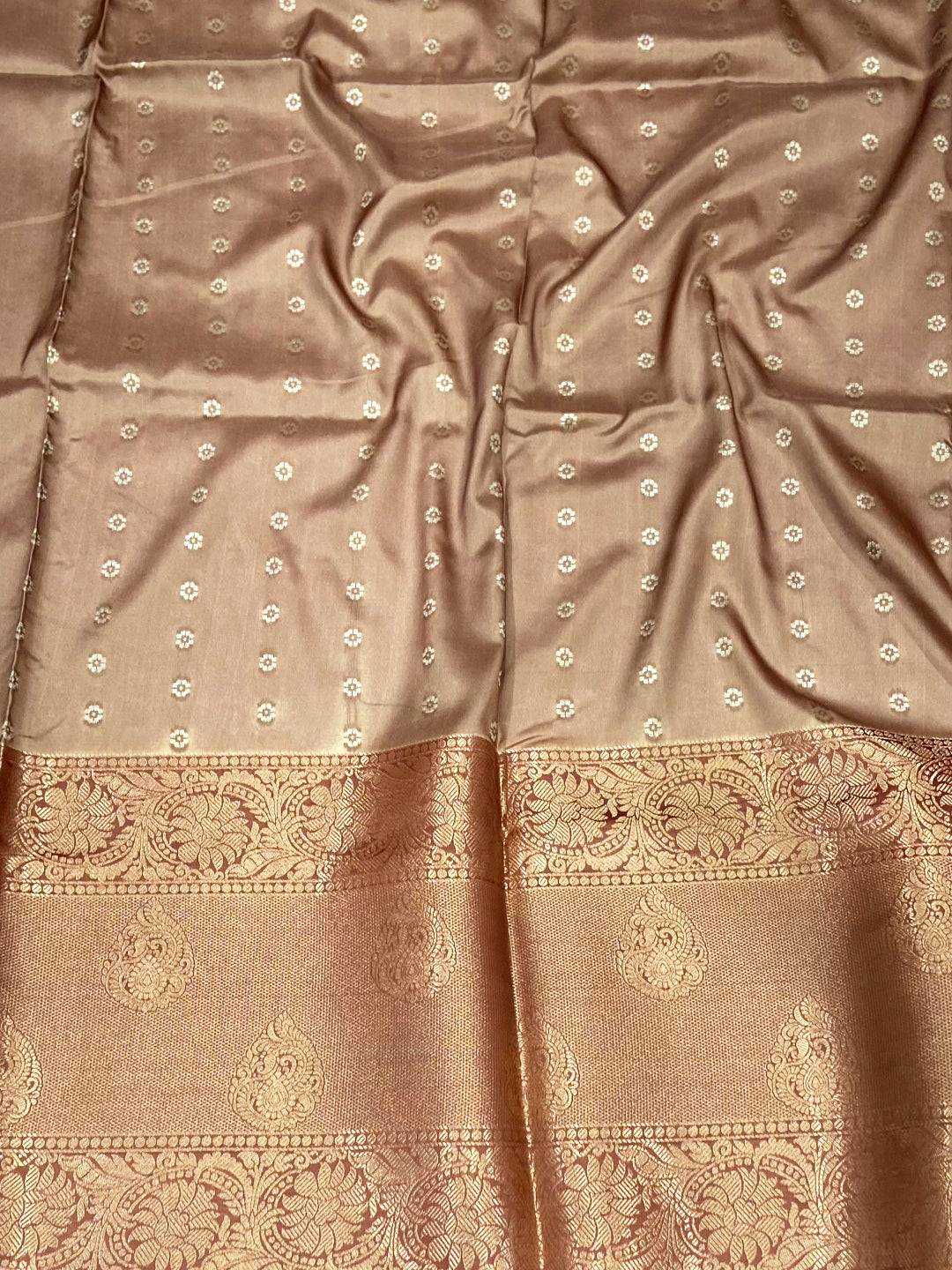 Radiant Floral Fantasy Banarasi Silk Saree