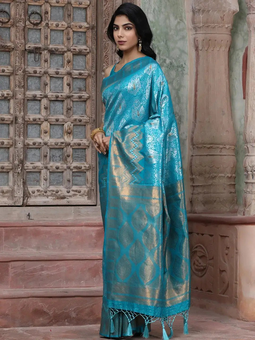 Kanjivaram Silk Saree With Zari Work 