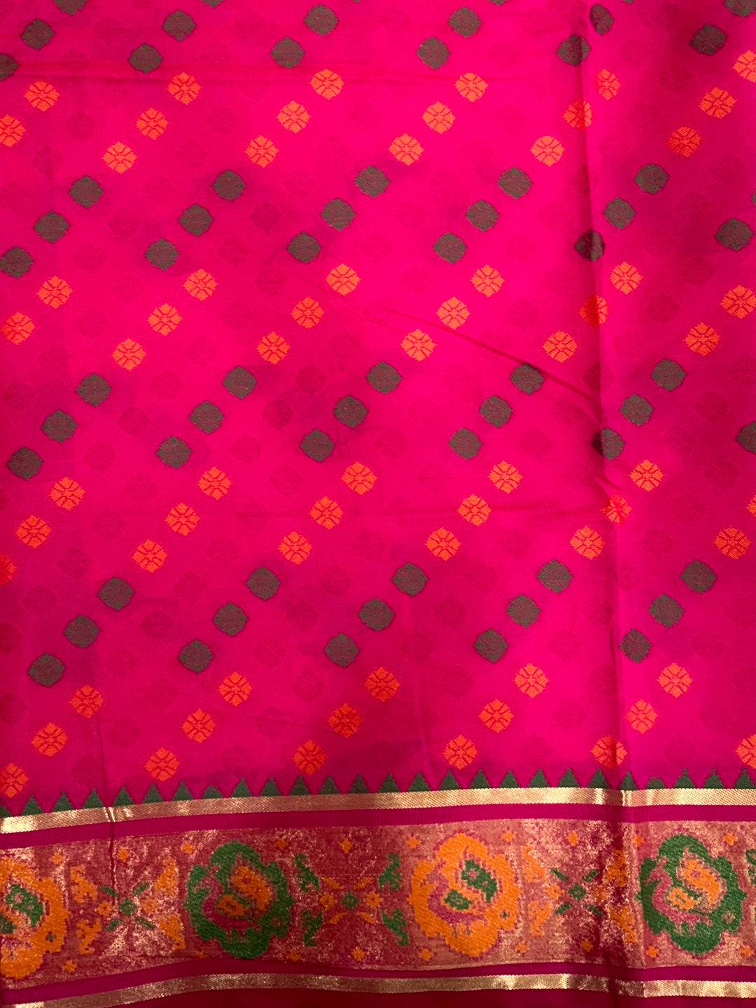 Elegant White Pochampally Patola Silk Saree