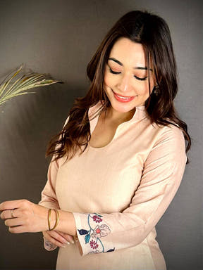 Kalamkari Keyhole Collar Neck Mul Kurti
