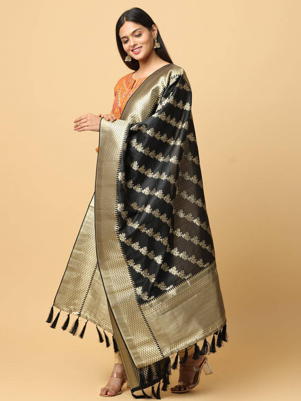 Luxurious black dupatta with ornate woven design.