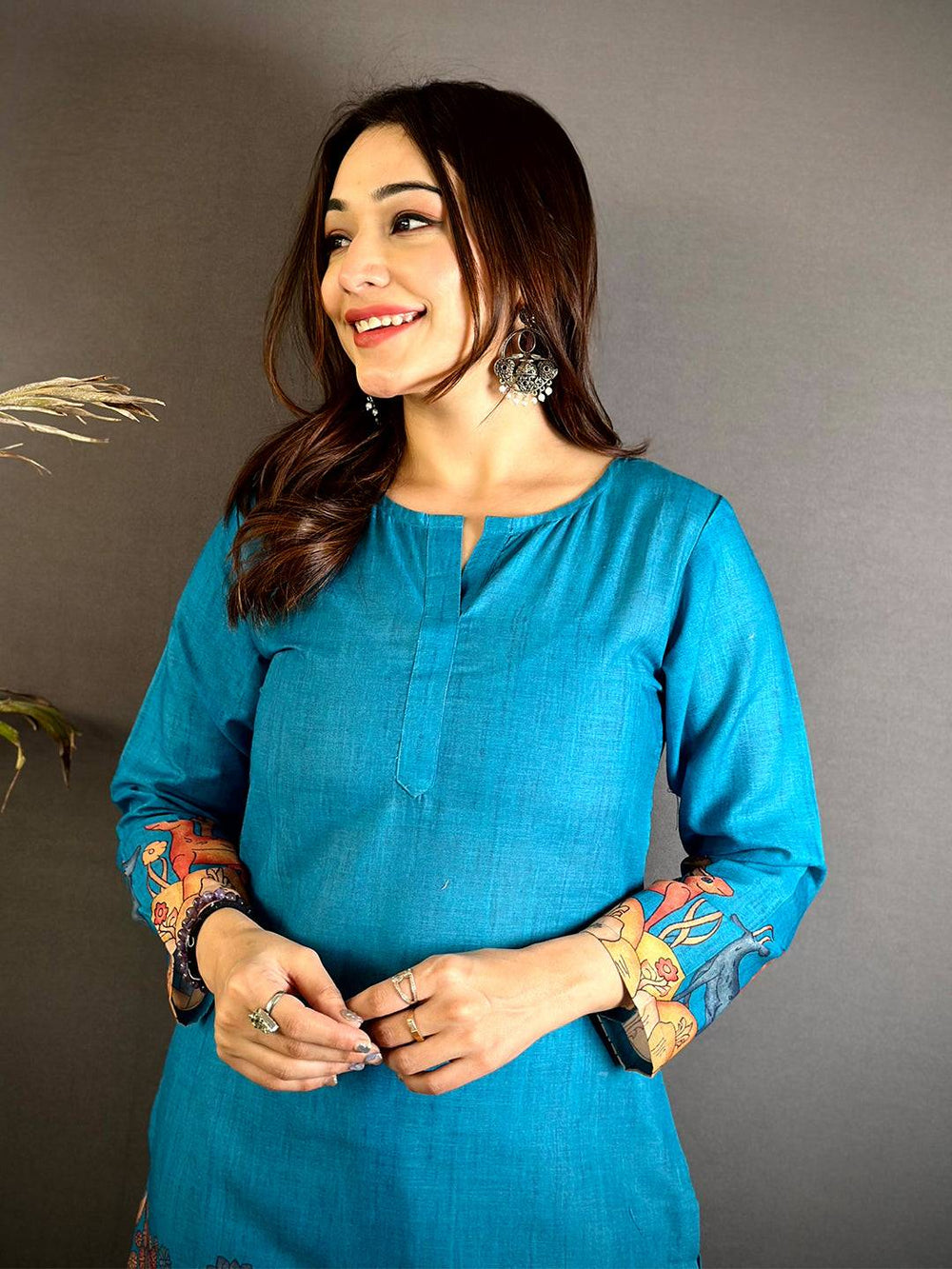 Kalamkari Round Slit Neck Mul Kurti