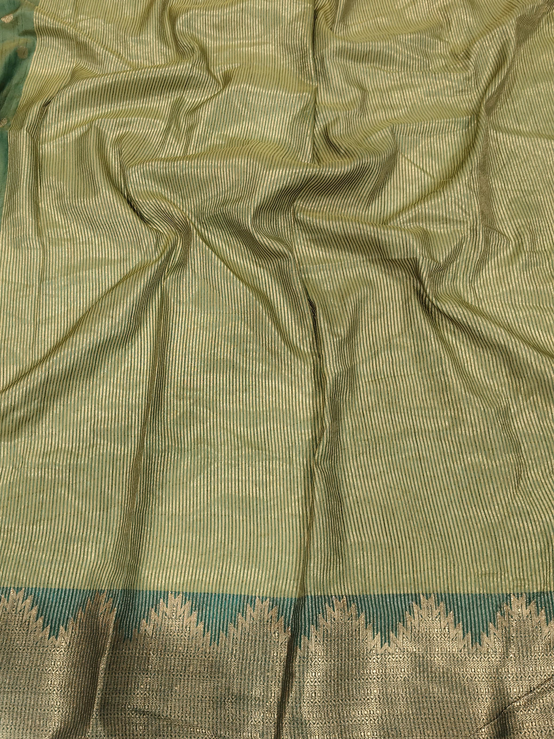 Green Hand Dyed Raw Silk Saree