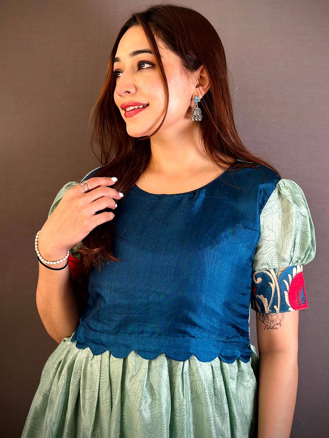 Vibrant Round Neck Dola Silk Kurti