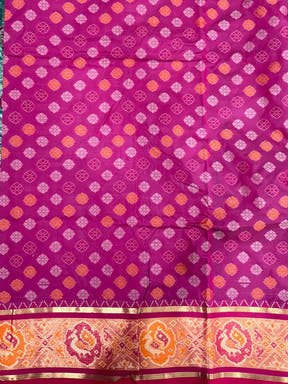 Elegant Rama Pochampally Patola Silk Saree