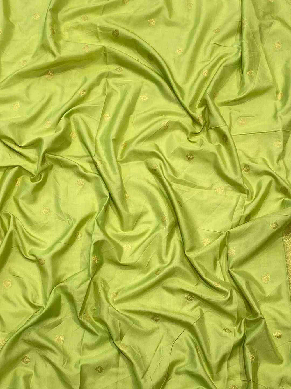 Close-up of Soft Silk Banarasi Ombre Saree fabric