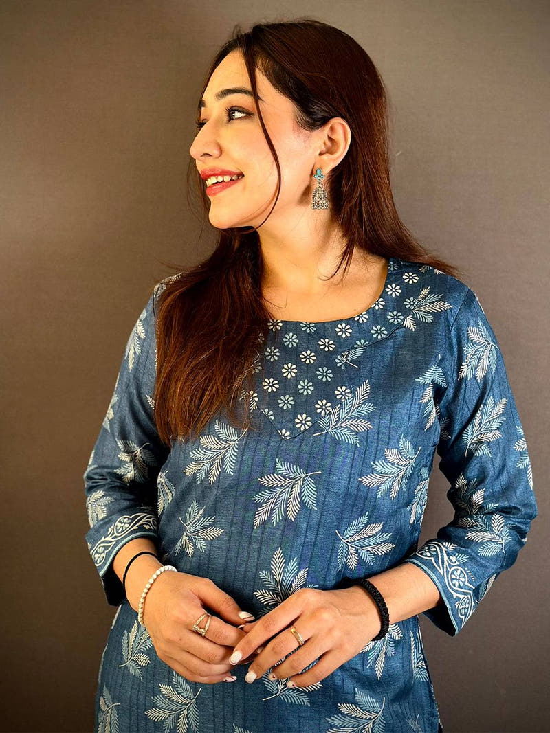 Radiant Round Neck Handloom Ghicha Kurti