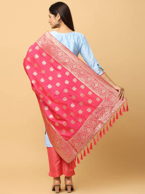 Back view of silk blend rani dupatta with tassels