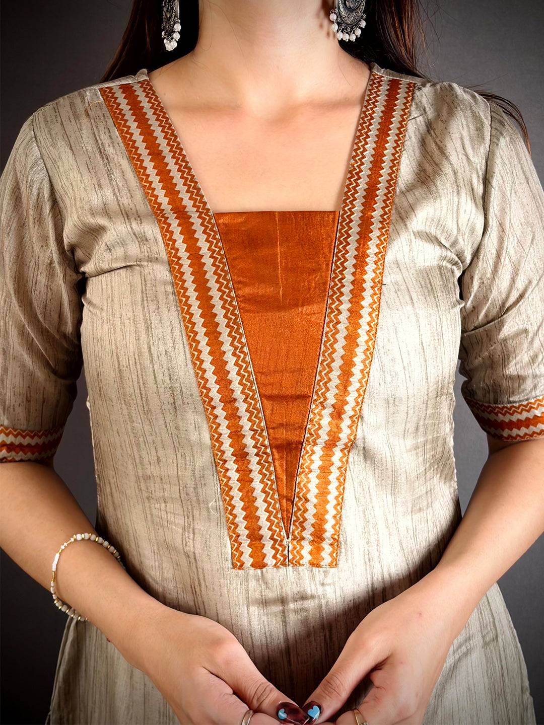 
Soft Dola Silk Half V Neck Kurti