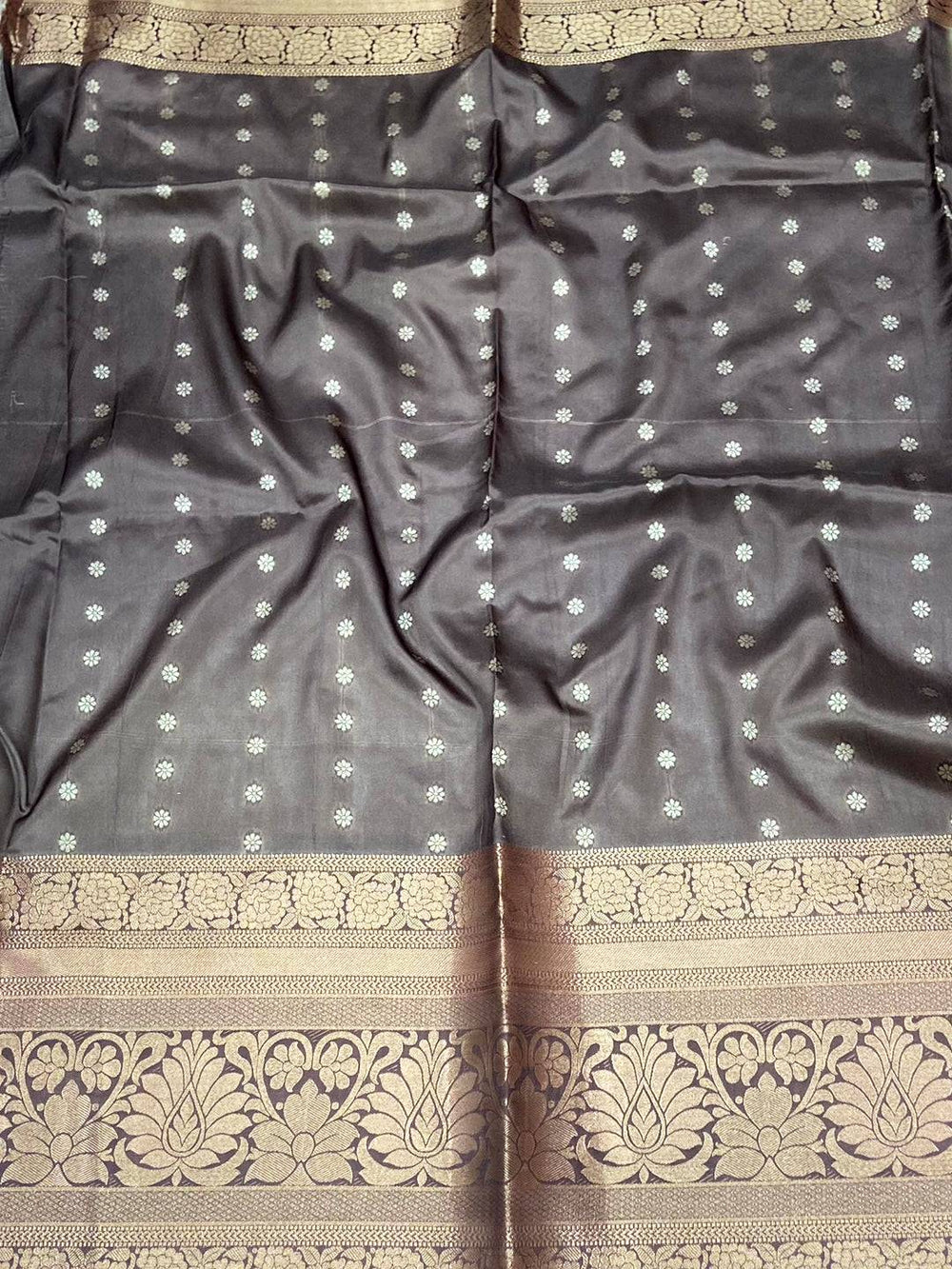 Stylish Banarasi Floral Print Saree