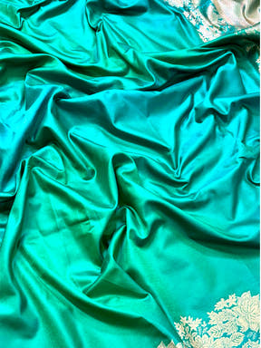 Classic Ombre Weaving Mashru Silk Saree