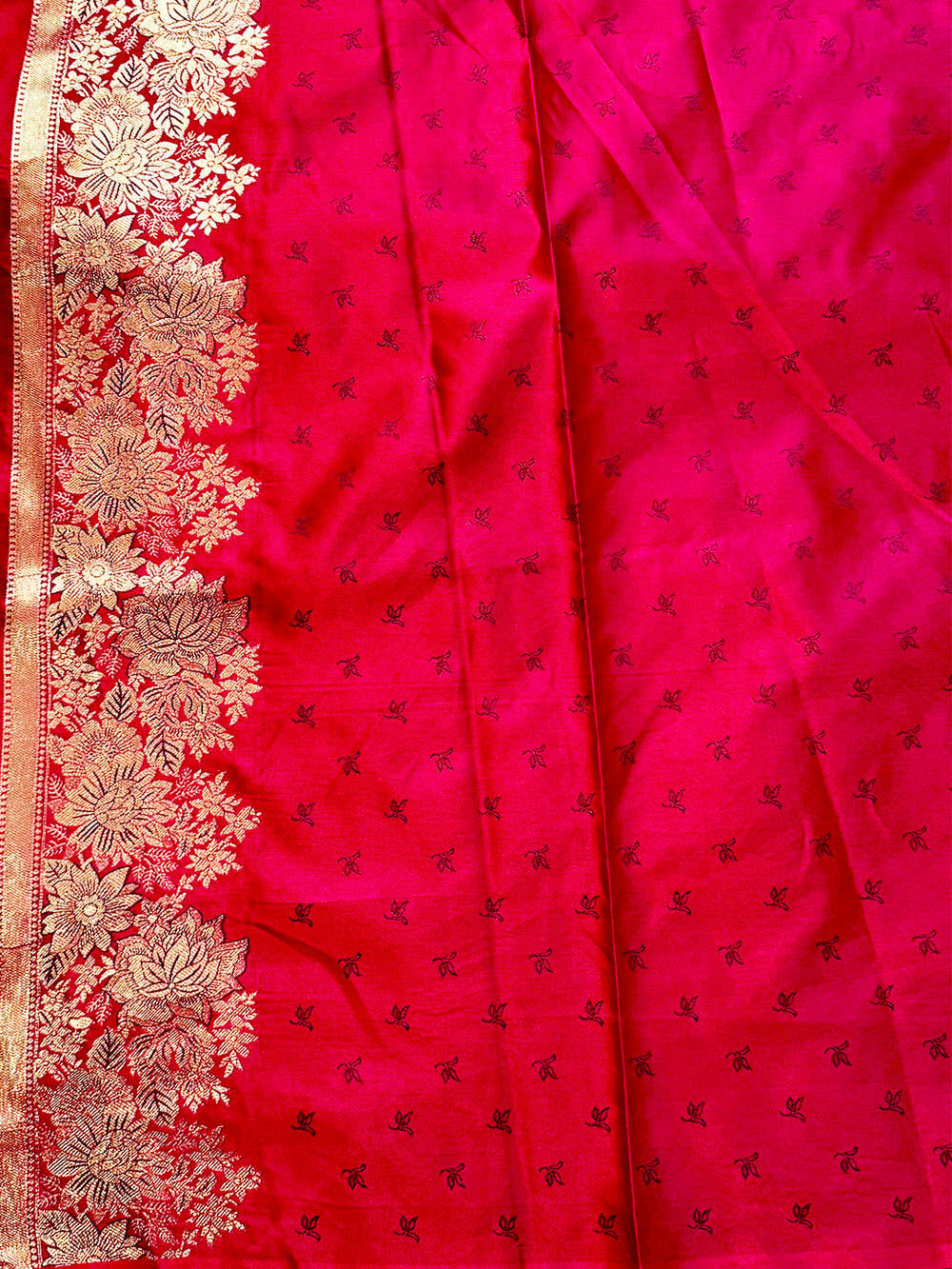 Vibrant Ombre Weaving Mashru Silk Saree