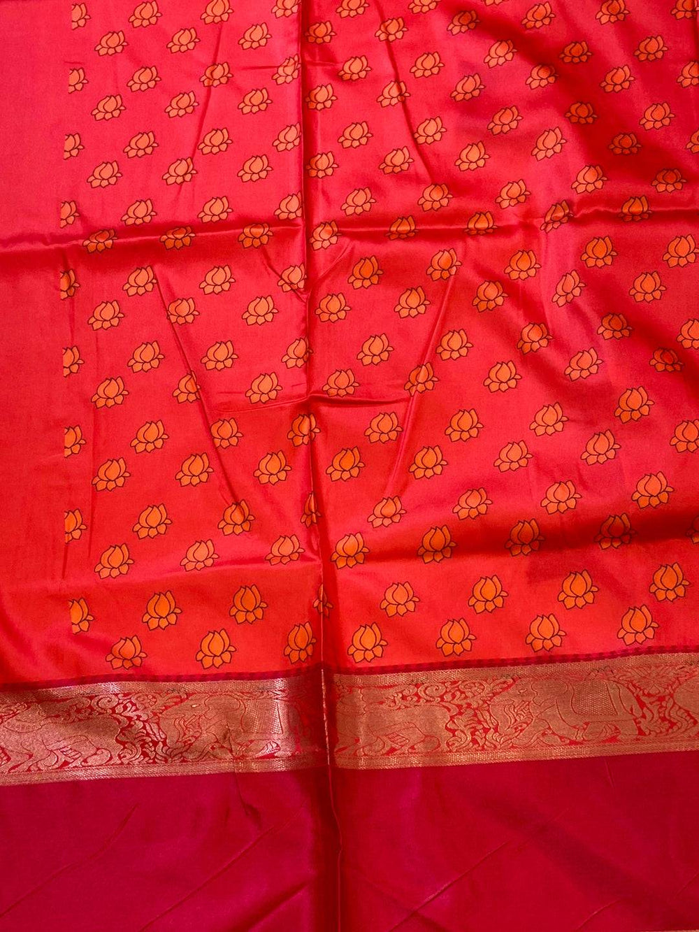 Graceful Cream Banarasi Silk Kalamkari Saree