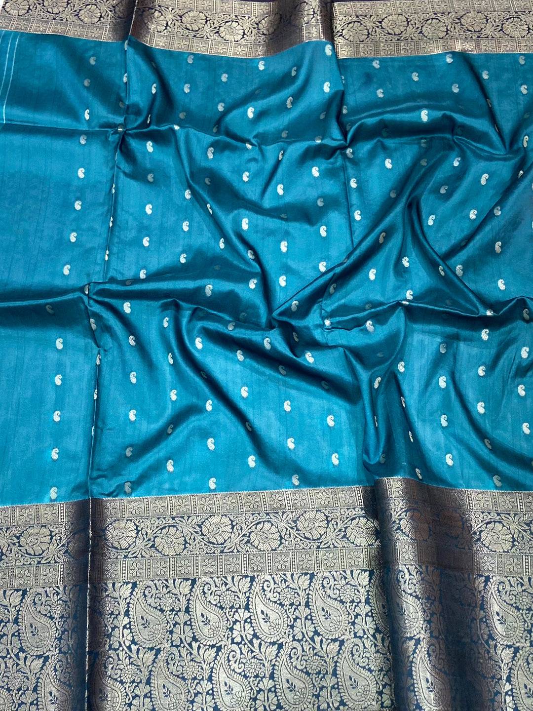 Opulent Banarasi Silk Floral Print Saree