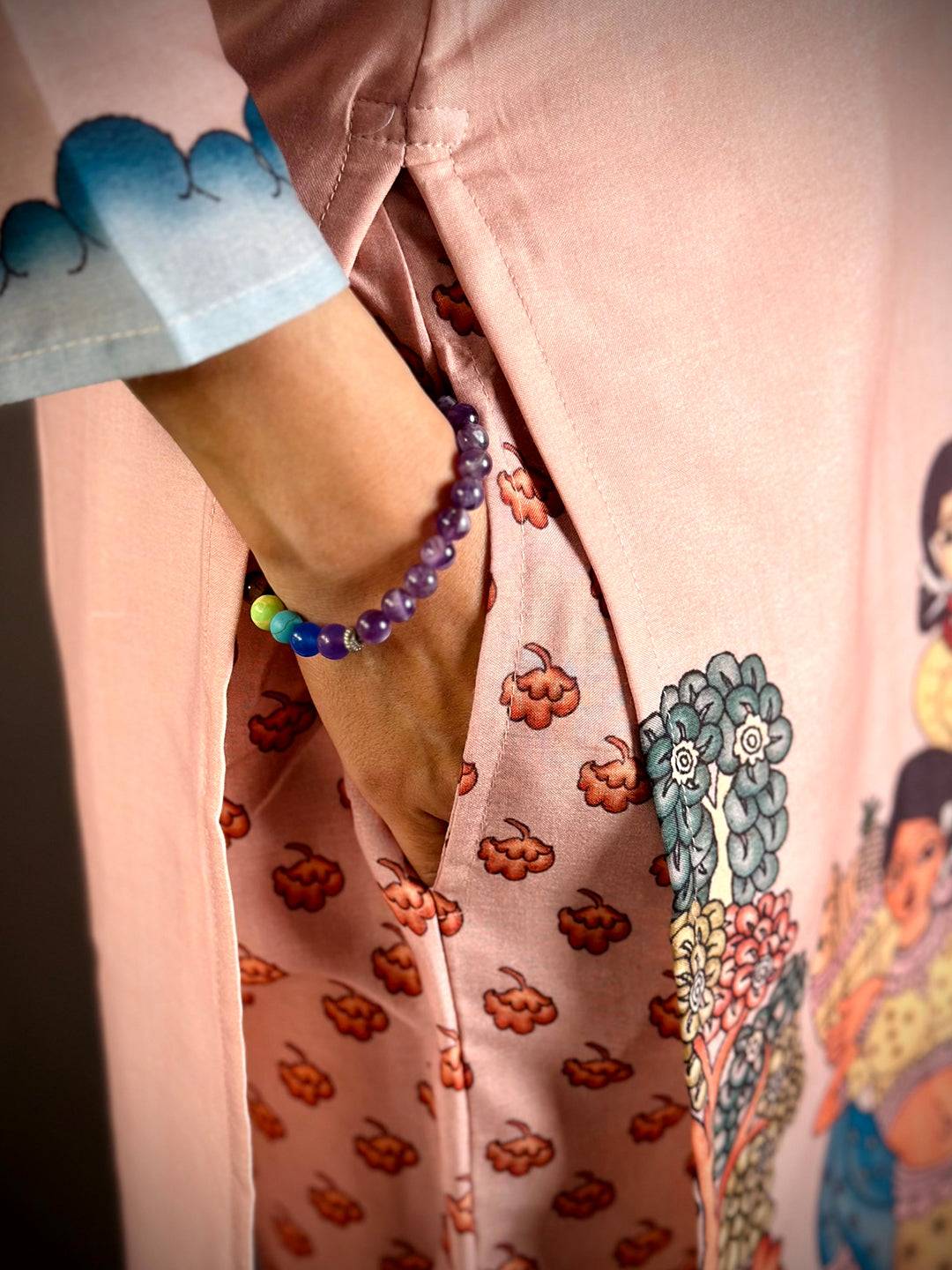 Kalamkari Oval Slit Mul Kurti


