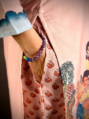 Kalamkari Oval Slit Mul Kurti



