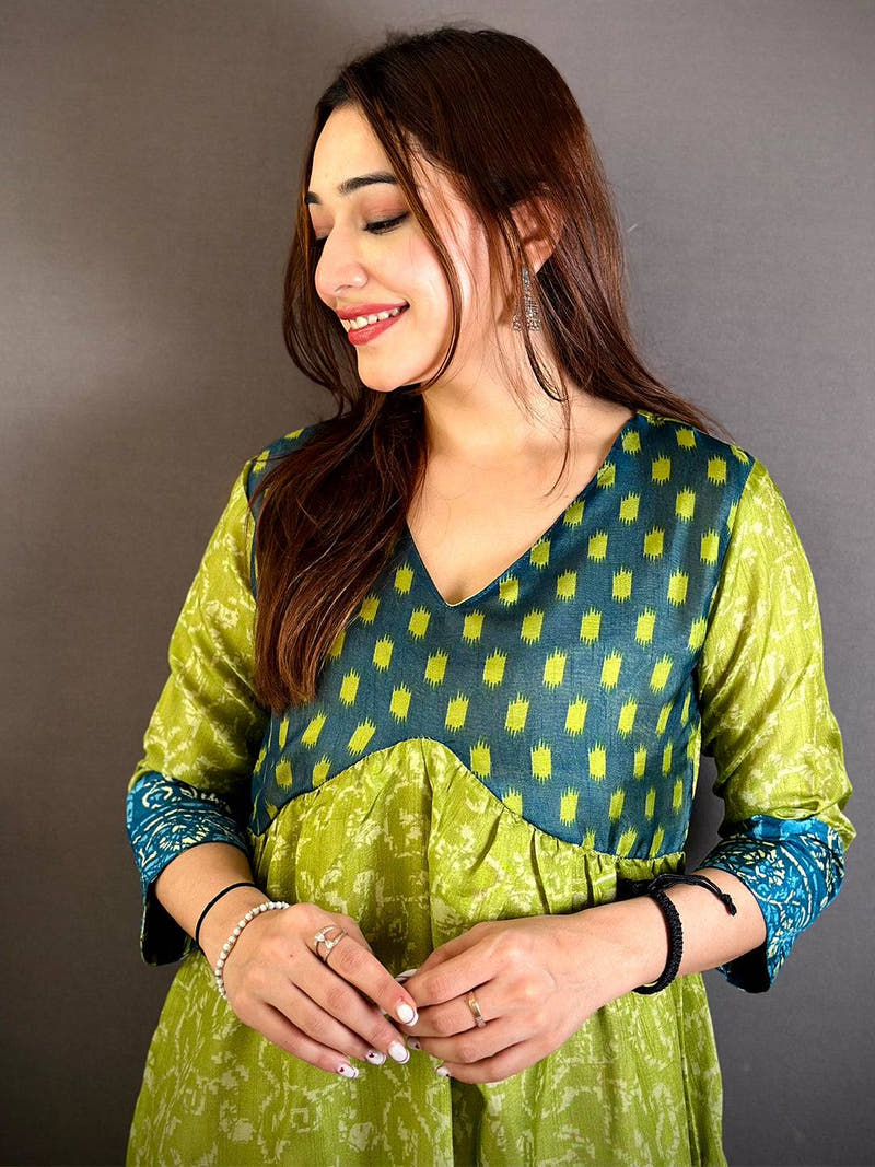 Celebrity Soft Dola Silk V Neck Kurti