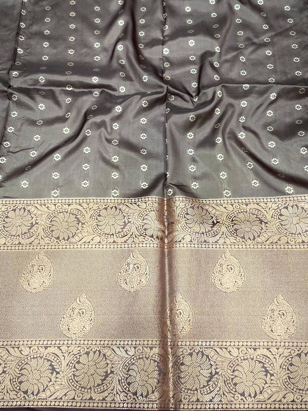 Regal Floral Fantasy Banarasi Silk Saree