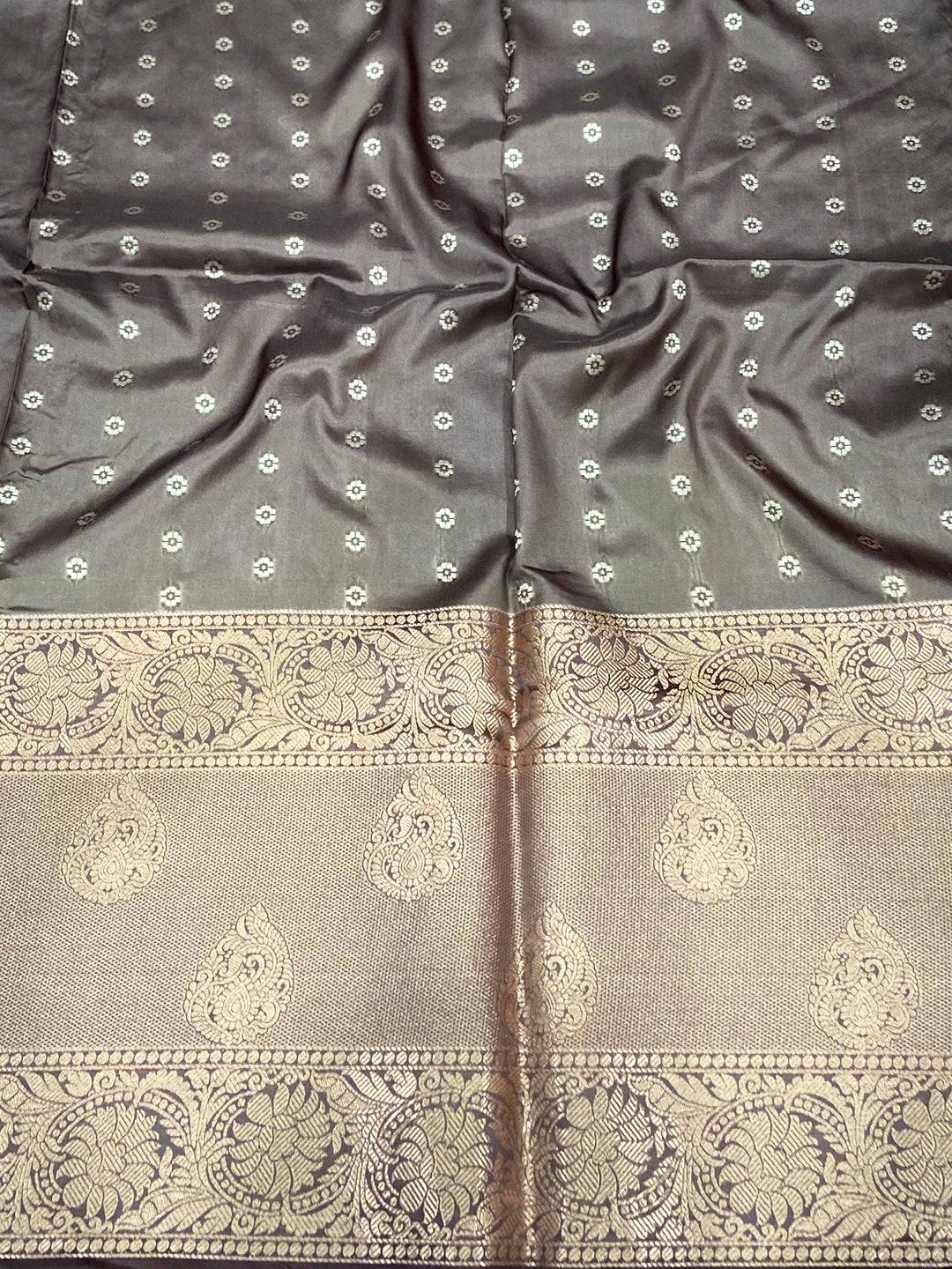 Regal Floral Fantasy Banarasi Silk Saree