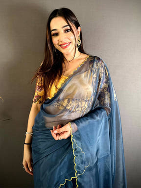 Designer Contrast Printed Blouse Silk Saree