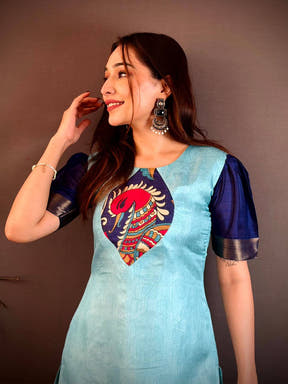 Elegant Crew Neck Dola Silk Kurti