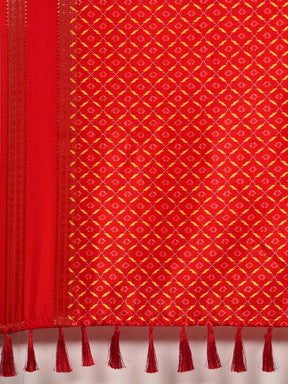 Flower Digital Print Soft Silk Saree With Pattu Zari border